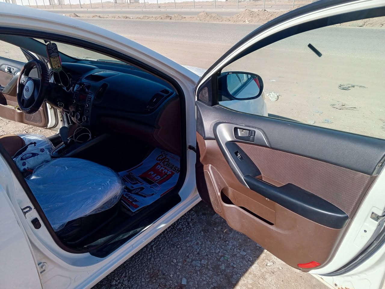 كيه سيراتو موديل 2010 بيه بنيد امبدل هذني الطخات السعر 88 بيه مجال ***********
