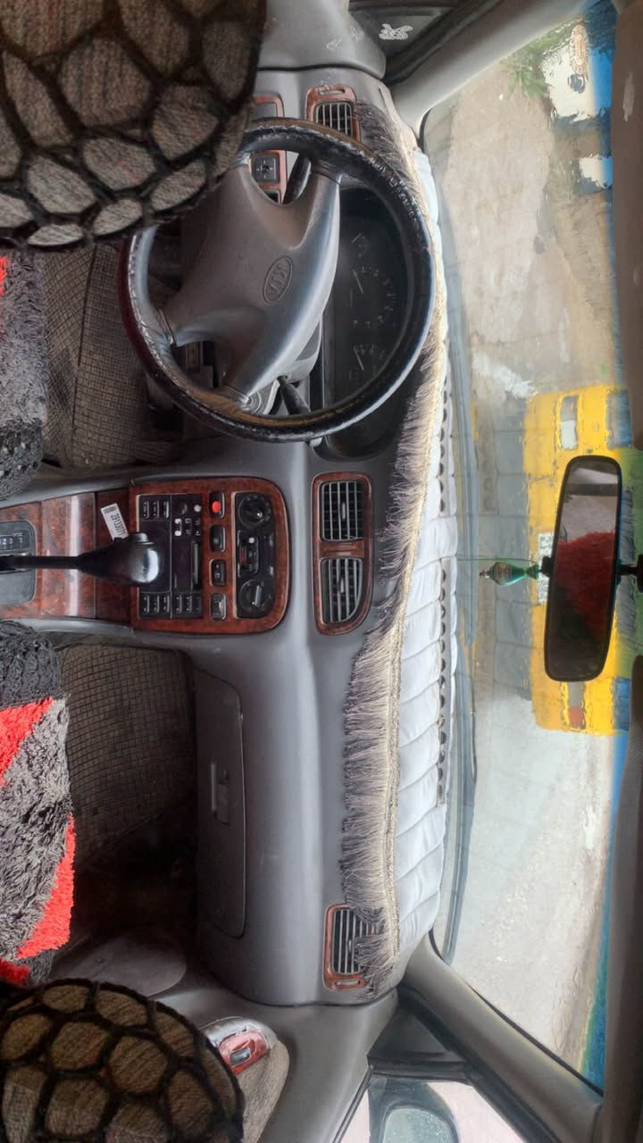 اسلام علیکم
کیای کریدۆسی ١٩٩٦ 
سەیارەکە هەتا حەز کەیت جوانو پاکە 
کامل بۆیاخە سەیارەکە بۆ جوانی لێدراوی قورسی نیە پێشو پشتی کەپسە نوسو بڕاوە بەشەرت سەیارەکە مەکینە سوری مەرغوبە ڕەقەمیشی تا مانگی ٦ ٢٠٢٧ تازەیە بەشەرتی بە ناو کردن نرخ/٣٤ مەعامەلەیەکی برایانە 
***********
*********** دار بنديهكان, السليمانية
