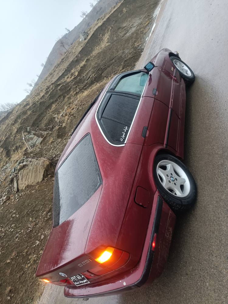 BMW
فـــروشـــــــتنى خێـــــرا خوار بازار زانيارى كامل نوسراوه
بيئێم موديل 1992 قپات مواسفات
مكــــــــينه 525ى كپس ديجيتال گێر توماتـــــــــيك
ئارمى ون بوه هه مو معاملاتى ئارمى بوى كراوه هه زه و پاكانه شى بوى كراوه له هاتوجوى هه ولێر هه زةى نوێيه
فول مواسفاته توماتيكه... سيلايته... abs... تبريته... قفل مركزيه.. ئاوێنه گوێ به رخه.. لايت ئه لقه ن. هتد
سياره كى تاكو بلێى توندولو بێ مسروفه 250مسروفت تيابينى من 100دولارت بو ده شكێنم پشت و پێش كه پسه
موس.. براوه... مكينه... گێر... ئه كسل... توندوتولى گشتى 
به شه رته.... نرخ ته نها 33وه ره قه كه مێك مجالى تيايه
 سياره كه ده رگاى لاى سه كن ماتورێك خوى پياكێشاوه باقى 250مسروفاتى تيانيه تايه ى نويه گشت كاره باياتى مه زبوته سياره كه راده به ر جوان و توندوتوله
له ســـــــورانم *********** فايبه ر واتساب له سه ره
