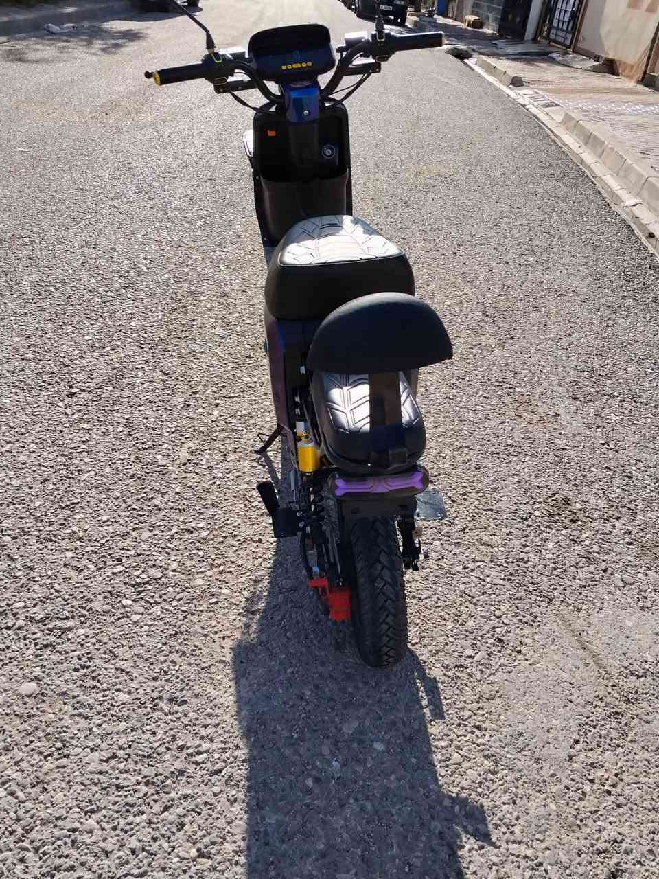 دراجه شحن للبيع نوع R9 موديل [2026] فول مواصفات نظام {R} رجوع للخلف بطاريات عدد 5 ونلي الاصلي اشاره لكزز إشارات يمين ويسار نضام بارك [P] بلوتوث {MP3} بلادي بريكات دسك رياضي تايرات جديد اربع سرع سرعة الحقيقي 65 سرعة بالشاشه 109 دراجه جديد بمعنى الكلمه مستعمل شهرين عنواني كركوك طريق بغداد وهذا رقمي واتساب موجود (0775191814)


**إذا كنت صاحب هذا الإعلان وتريد حذفه لأي سبب، رجاءا أرسل رسالة إلى الدعم الفني**