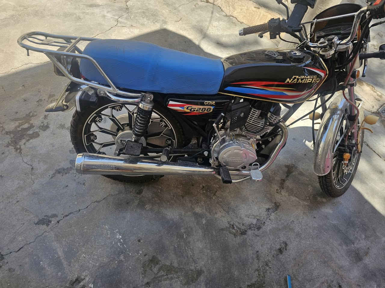 سلام عليكم 🖐
نامة ابرو هونزدة 💪
دراجة مال شركة صارلي ٤ اشهر من ماخذهة ☝️
شرط الفحص التراي 🚲
كلشي اكفل مكانيك كشر كلشي 🤷‍♂️
المكينة 200🤐
مكاني شهربان حي العصري ❤️
***********📲
السعر 900 وبيها مجال
