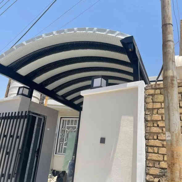 حداد متنقل داخل الحله 
تصليح ابواب وشبابيك وسقف الاسطح وكافة انواع الحدادة باسعار مناسبة
*********** حلة
