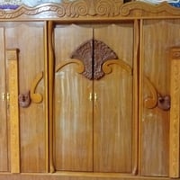 غرفة أخشاب للبيع السعر ٧٥٠ 07826917721