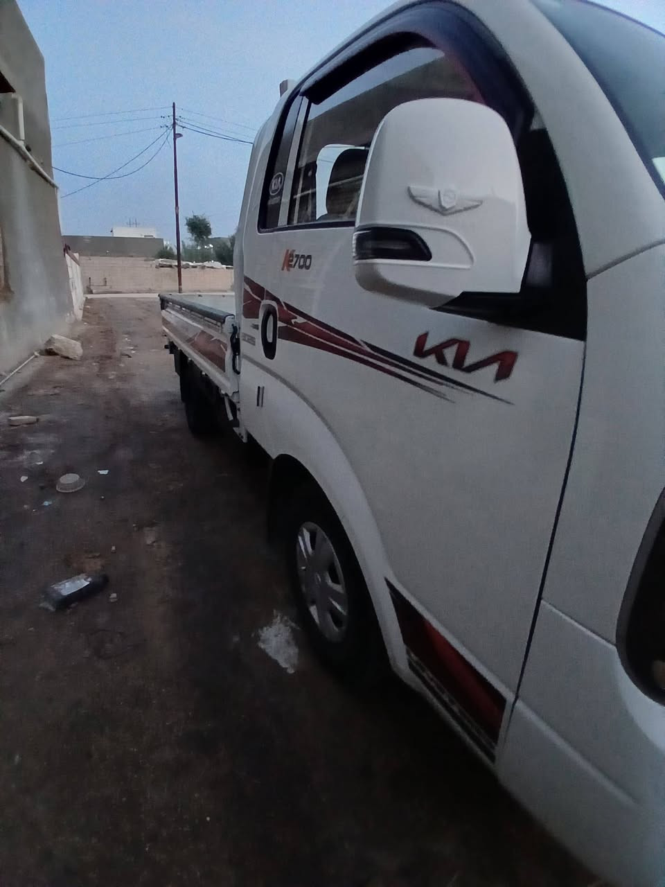 سلام عليكم كيه حمل موديل 2025 كفاله عامه ماشيه 17 الف دوشمه كامله كاعيه وتنته وطشت سياره فول خير من الله كفاله عامه محرك وكير على وضع الشركه  كفاله وبسمي سياره *********** مكلف بل نشر
