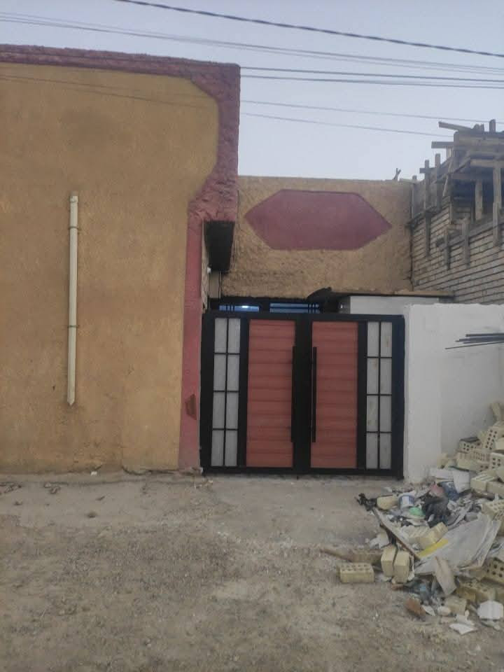 الدار للبيع  مميز المساح 153 في شارع ام البنين قريب صيدليه وسام الشرفاء طابق واحد والاستفسار على الخاص (***********)
