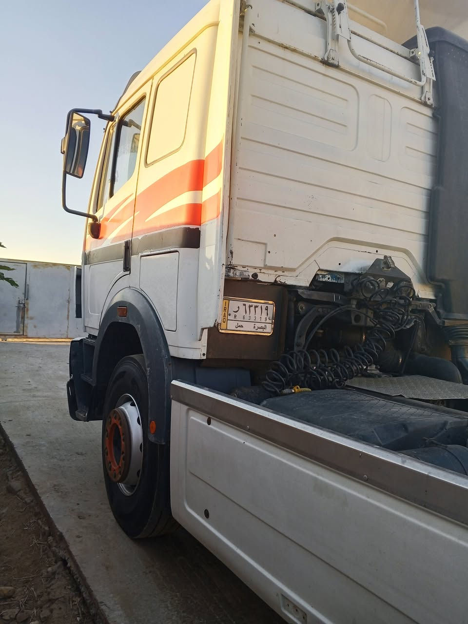 السلام عليكم سياره للبيع موديل 94رقم بصره السعر 2دفتر وبيهه مجال عنوان الشطره  ***********
***********
