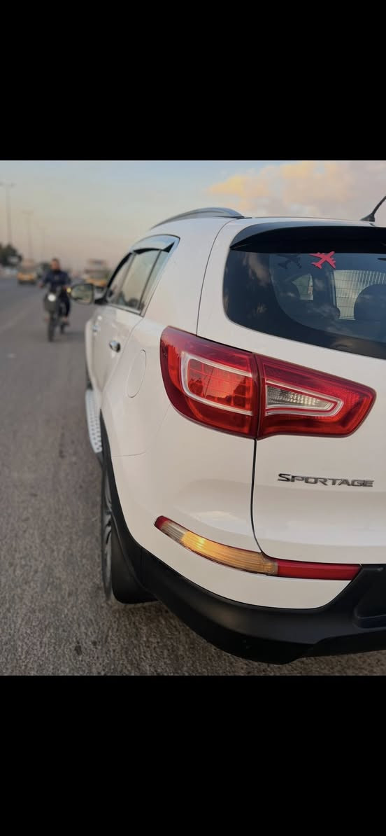 كيا سبورتج خليجي 2011 قطعتين صبغ ماشيه 205 ب133 /***********
