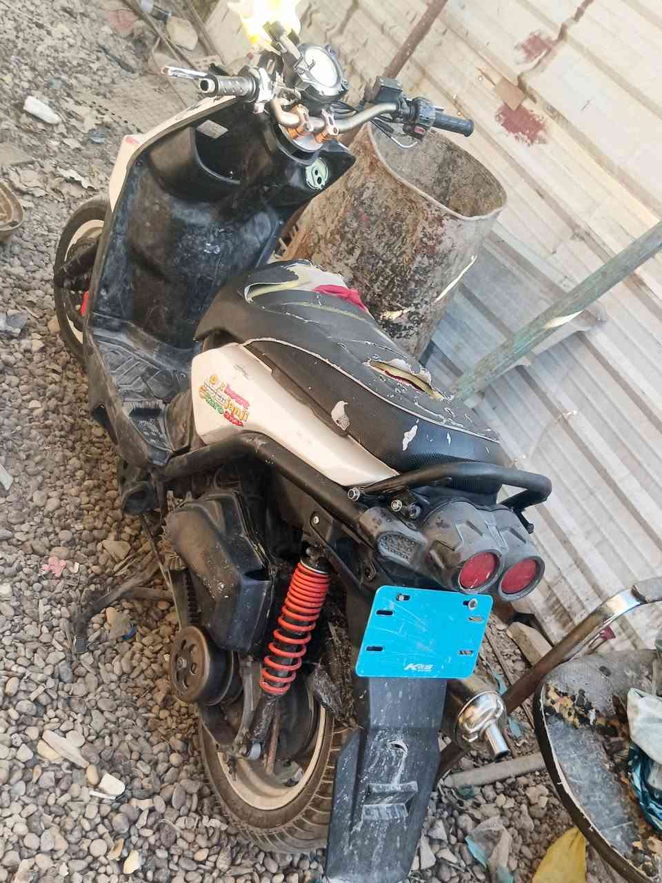 دراجه نكرة سلف كامله مابيها شي
(يرادلها بنز خلفي فقط)  مستعجل عل بيعتها عندي عملية 650 مكان بغداد


**إذا كنت صاحب هذا الإعلان وتريد حذفه لأي سبب، رجاءا أرسل رسالة إلى الدعم الفني**