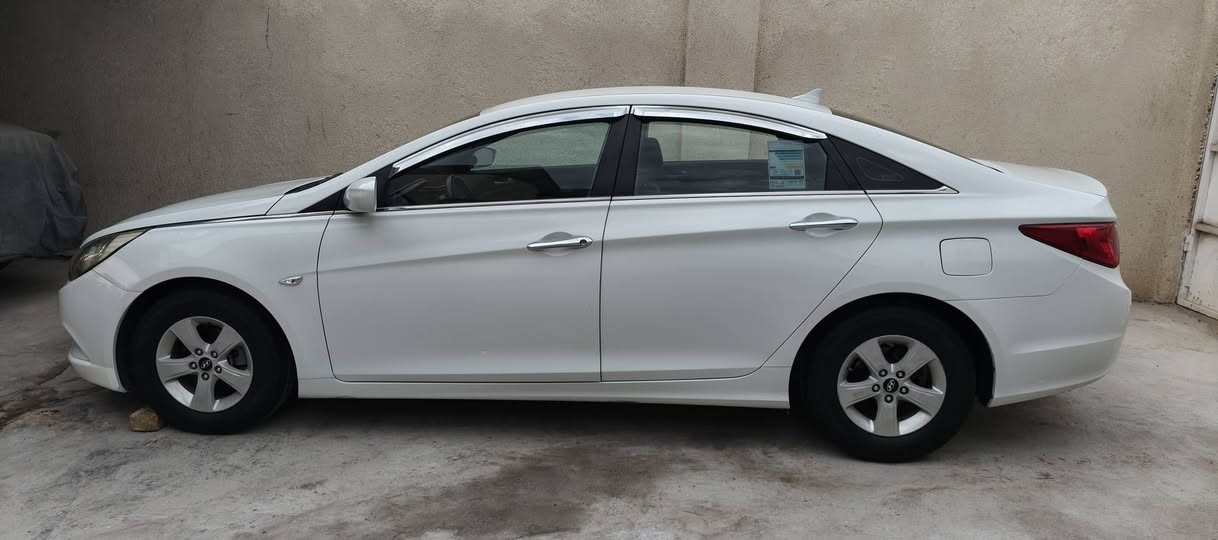 السلام عليكم
سوناتا ٢٠١٢ وارد كوري مكفولة من الصبق التقرير
موجود بلمنشور السيارة بسمي ماشية ١١٠
رقم بصرة المكين ٢٠٠٠ دوش بية باب الخلفي عكس السايق مبدل من كورية
سيارة جاهزة من تخم تايرات من تبريد ❄ 
   السعر 120 
مكاني البصرة أبو الخصيب//***********
