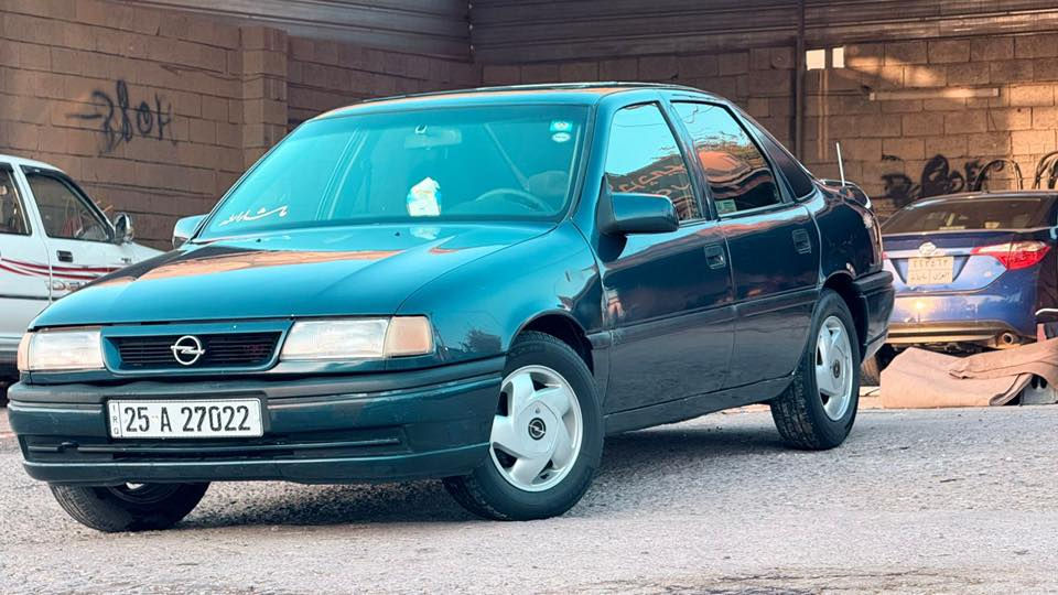 سياره أوبل فكتره محرك ١٦ موديل ٩٠ محدث ٩٥ سنويه مالتها ل ٣٠ بأسمي
رقم كركوك ألماني ماعليها اي غرامه  
سعر ٤٣ ورقه وبيها مجال 
***********
