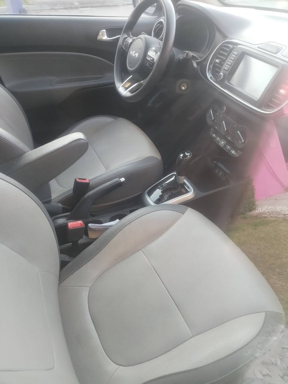 سلام يا
كيا بيجاس موديل 2024 خليجي
رقم أربيل دولي
تريد وكاله أو تحويل
السياره بدون ضربه بس بيه صبغ قطعه واحده إثر شخط
فول مواصفات
فتحه
شاشه
كاميره
حاسات
كراسي جلد
مري اشاره
ويل كب تحكم سترين اواكس بلوتوث حكايه تلفون مانع انزلاق حاس اطار
كورس سرعه
اتصال ***********او ***********مكاني بغداد
