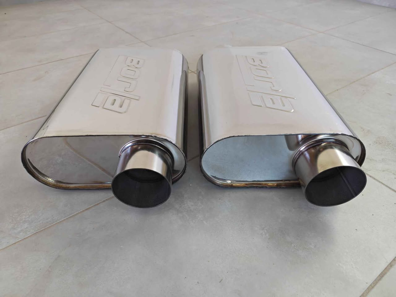 Borla mufflers stainless-steel مفلرات بورلا ستانليس ستيل

🔴 ماشاءلله .. 

✨ Borla mufflers stainless-steel

✨ مفلرات بورلا ستانليس ستيل جداد 💯

✨ بسعر مناسب والله يبارك لصاحب النصيب

✨ الموقع عمان 

📥 المهتم يبعتلي عمان, محافظة عمان


**إذا كنت صاحب هذا الإعلان وتريد حذفه لأي سبب، رجاءا أرسل رسالة إلى الدعم الفني**