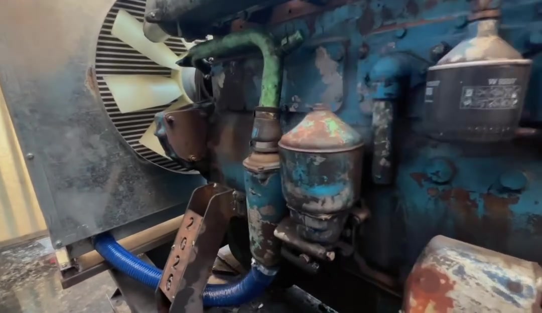 سكانيا113 بم88محرك جديد اوربي 
توليد 300 KVA جاهزة ضمان حمل
للاستفسار***********هيثم التميمي
