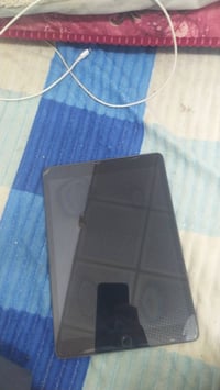 آيباد ٩ • بطارية ٩٨٪ • كسور بسيطة