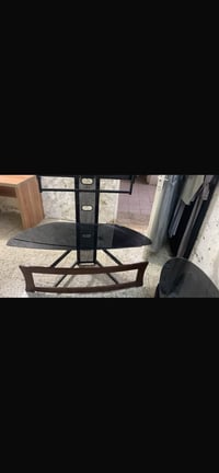 عندي تخم قنفات ١٠مقاعد  صاج اصلي نضيف سعره ٢٠٠ مع ميوزه مال بلازمه سعر...