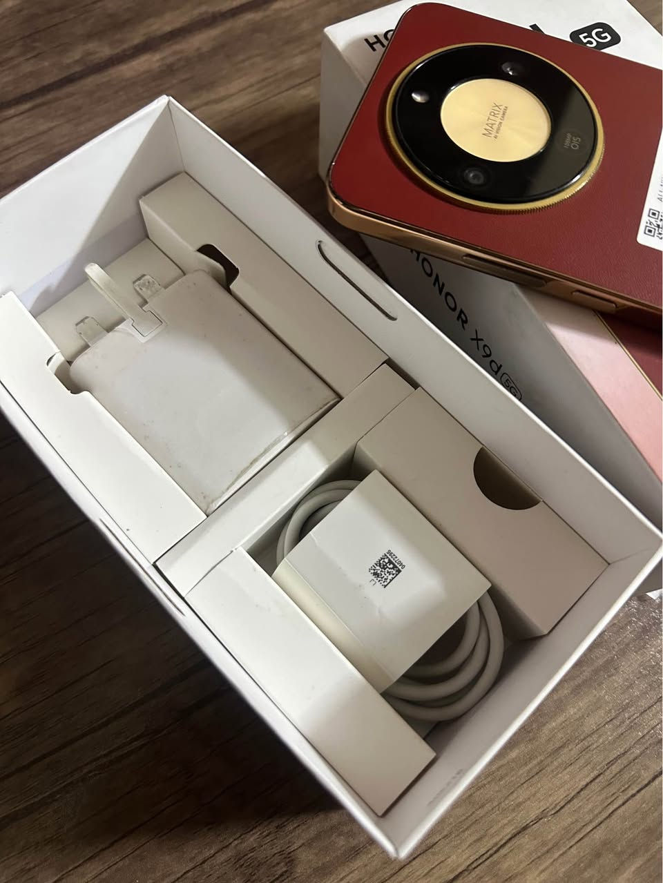 للبيع هونر x9d 
كامل غراض مستخدم سبوعين فقط 
ذاكره 512 
بطاريه 8000
السعر 340 الف 
مكاني بغداد رصافه بغداد, العراق


**إذا كنت صاحب هذا الإعلان وتريد حذفه لأي سبب، رجاءا أرسل رسالة إلى الدعم الفني**