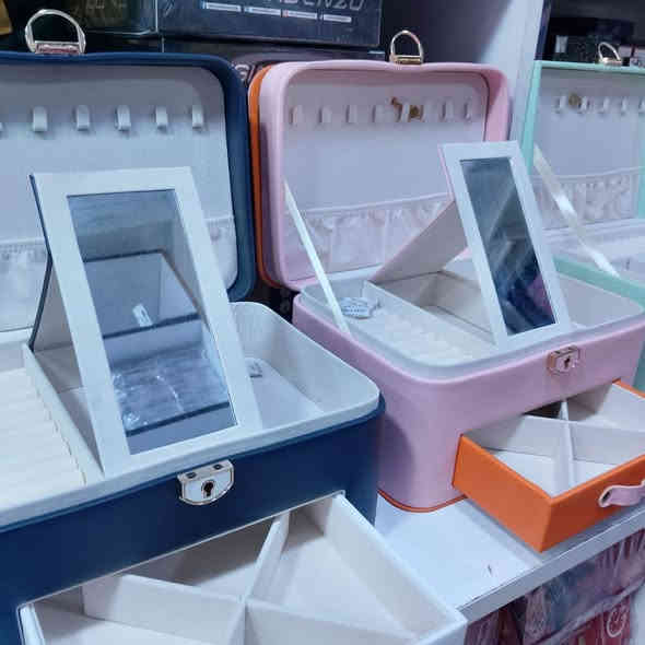 جملة فقط ⛔⛔ 
اسعارنا تميزنا مكياج/عطور/مواد عامة 
إشتركوا بقناة التليجرام لرؤية باقي المواد مع الأسعار
https://t.me/aliali331159
وقناة الوتساب أيضاً 👇
https://chat.whatsapp.com/GgDn3U9haPLI6jG67S9Cqx?mode=hqrc
للحجز والاستفار مراسلة الصفحة او 
 وات ساب ***********
عنوان كربلاء حي الحسين متوفر توصيل كربلاء 3 وجميع المحافظات 5
#كربلاء #ديوانية #ناصرية #بصرة #كوت #عمارة #ميسان #موصل #نجف #حله #بابل #مسيب
