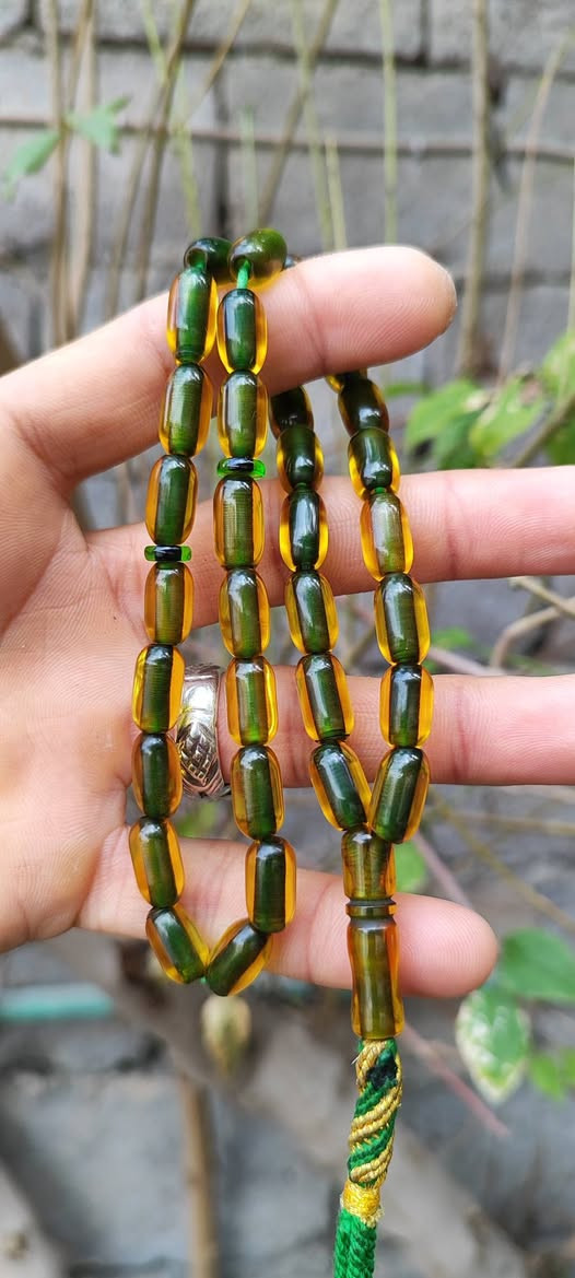 تحف من السندلوس الألماني القديم شرط العطاب والنضافه التامه فواصل فضه وزن القطعه 25 غرام المكان حيانيه ***********
