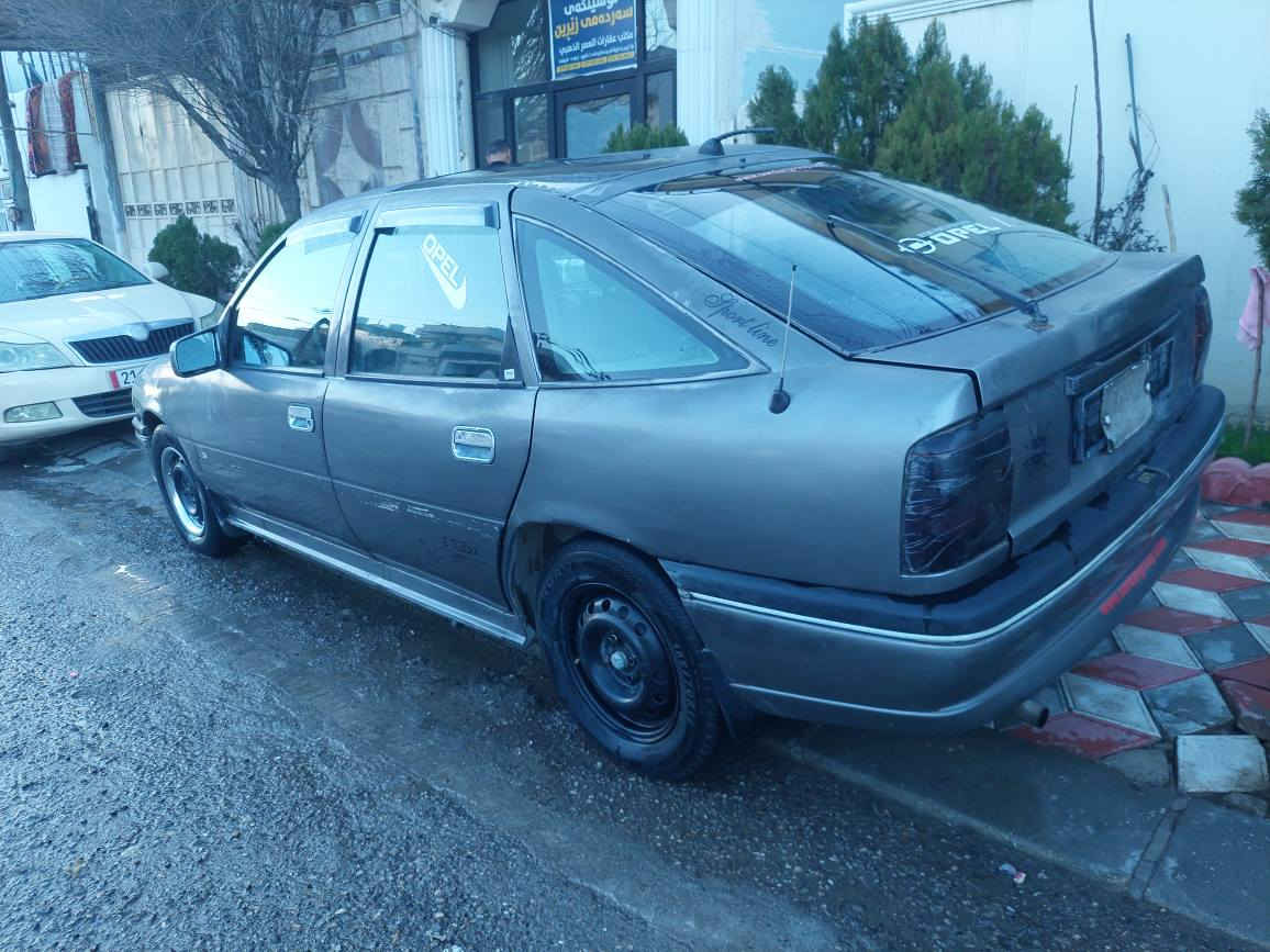 ئۆپڵ مەکینە ١٨یە ، گێڕوو مە کینە ،بە شە رتە، ئاڕمی سلیمانیە ، بڕواوە نیە ، دە عمی نیە ، مۆدێل 1989 سعر25وەرەقە کەمێک معامەلە*********** السليمانية, العراق
