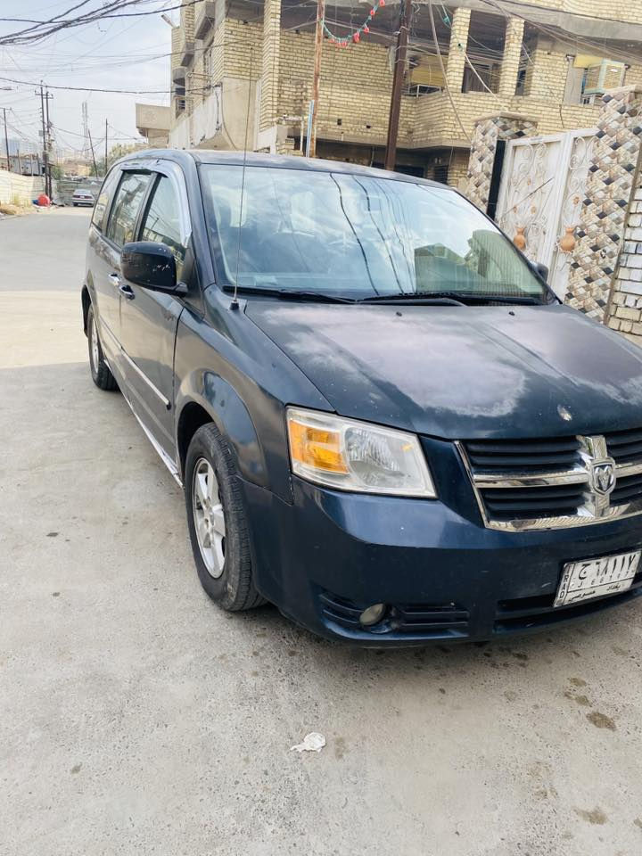 دوج كرفان ٢٠٠٨ فول ماعده الجنطه مكينه ٣٨٠٠ تبريد ٣ قطع تخم تاير جديد باتري جديد كهربائيات شغاله مكينه وكير نضيفات سياره حادثه جاملغ الايمن والباب وبيه طخه بل جاملغ الخلفي مصبوغه حزام سعره ٨٧وبيه مجال 
***********
