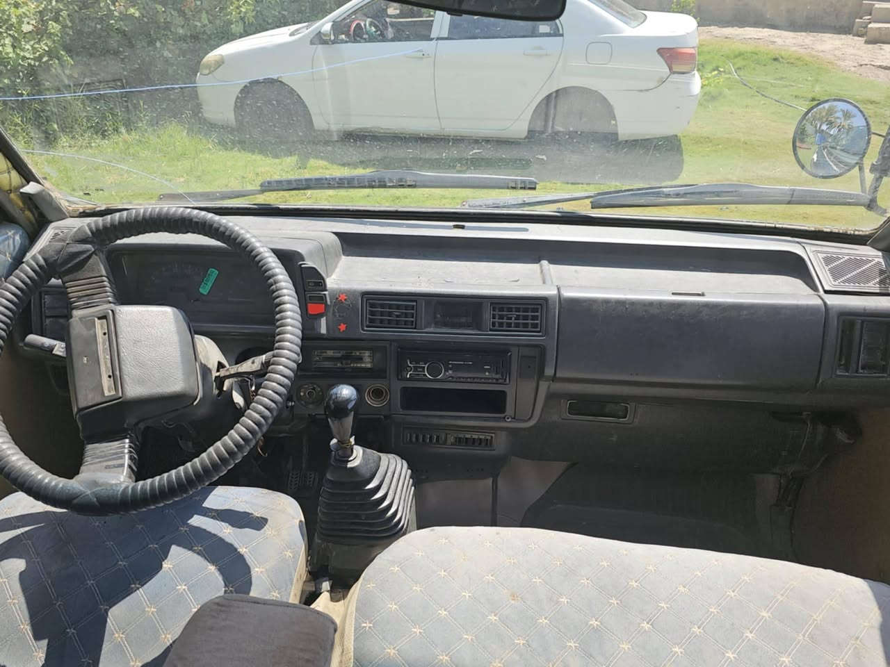 كيا بستا موديل 94 رقم بغداد سنويه ل 27 نظيفه مال شغل عنوان / بغداد ***********
