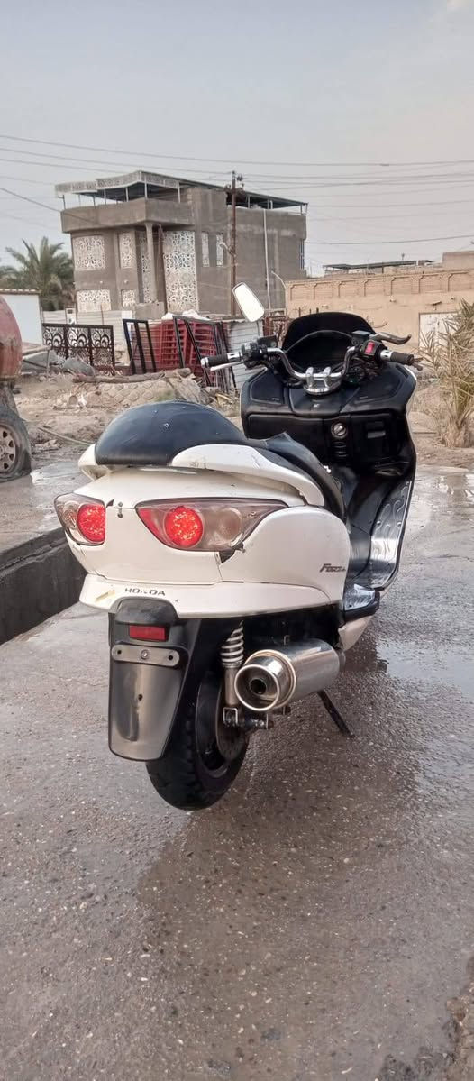 سلام عليكم دراجه 08 الابيع سعر ٦٠٠ وبيه مجال مكان بصره كرنه ***********
