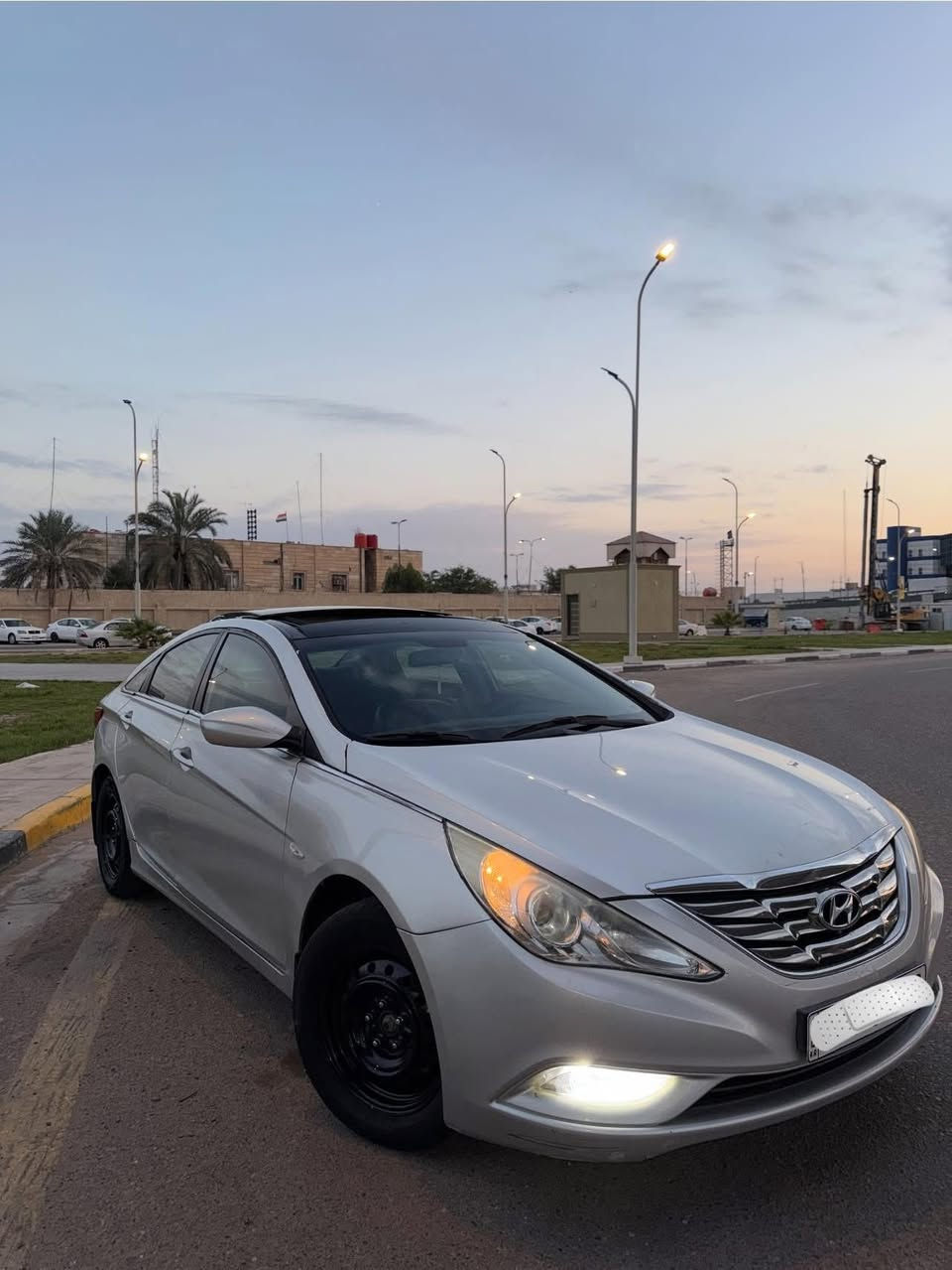 السلام عليكم   سوناتا 2014 أصل 
غاز غاز بلاد خط واحد وارد كوري
ادوات ادوات دخول جديد(( گصه جنطه )) متومه ارقام وسنويه شمالي الرقم الانكليزي 
فول مواصفات 
فتحتين سقف بنراما  تحكم ستيرن مري شفط كشنات جلد تدفئه وتبريد امامي  حساسات خلفيه تبريد قطعتين امامي خلفي
كير ومحرك وحداديه وتبريد كفاله 

السياره كامله من كلشي تاخذها جاهزه للأخير حته زنون شادلها 

للتواصل هذا رقمي ***********
         

.
