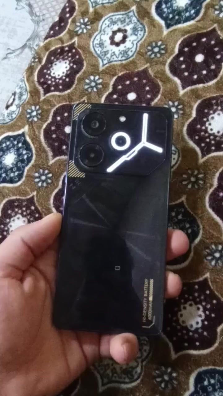 السلام عليكم
موبايل تكنو بوفه 6بروفايف جي
ذاكرة 256
رام 24
60فريم بوبجي فول سلاسة يدعم جيري سكوب
كامرة 108فول 
سعرو 225وبي مجال
شاحنة 70واط اغراضو كاملة
مكاني حي سكر يم جامع الرحمة
رقمي‏‪***********‬‏ خابرني وتدلل
