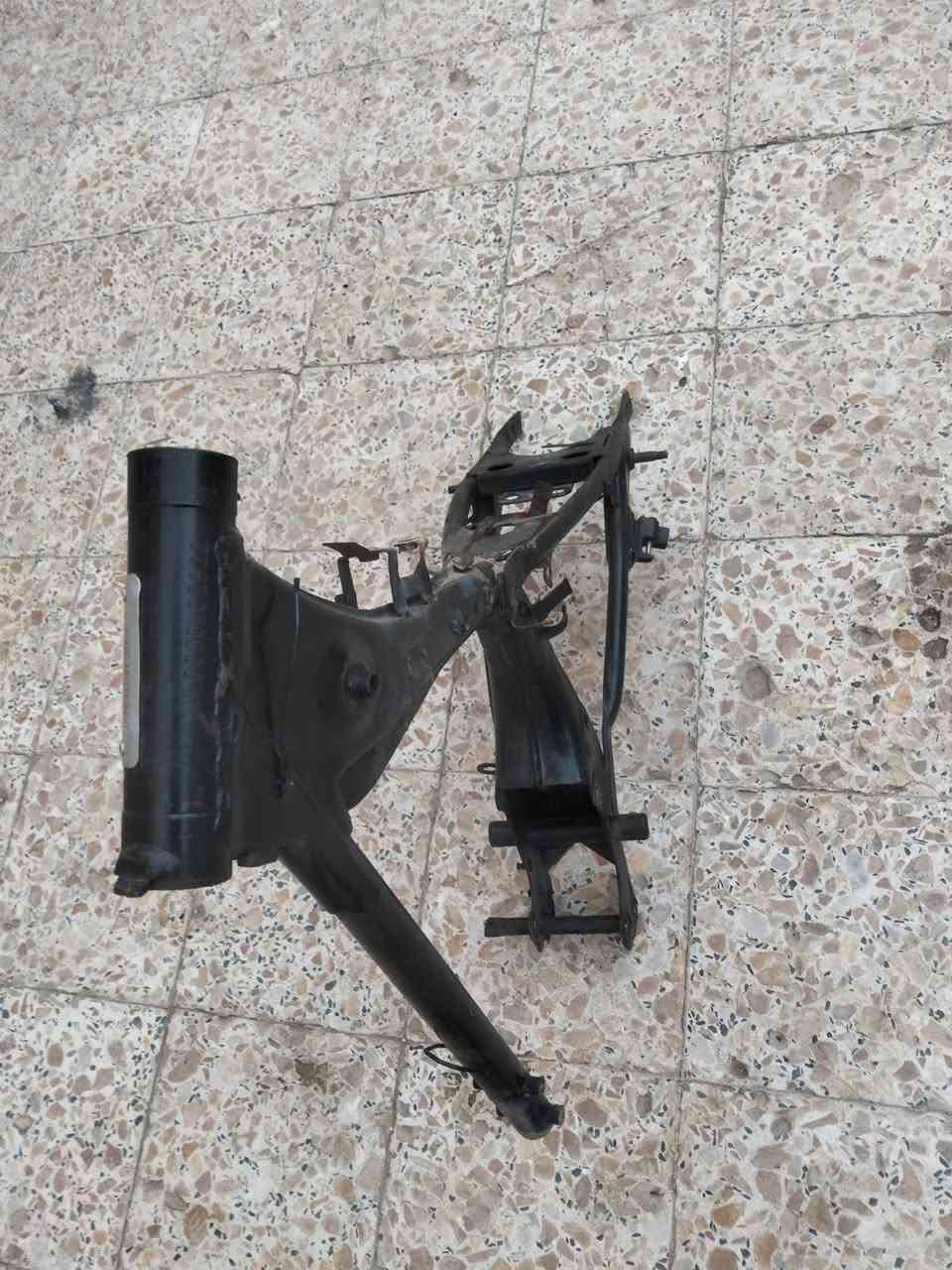 السلام عليكم 
شاصي لبيع اوراق 7
شاصي معوج جانت دراجه وسويت حادث ونعوجت ركبه
مكاني كربلاء 
رقم ***********

