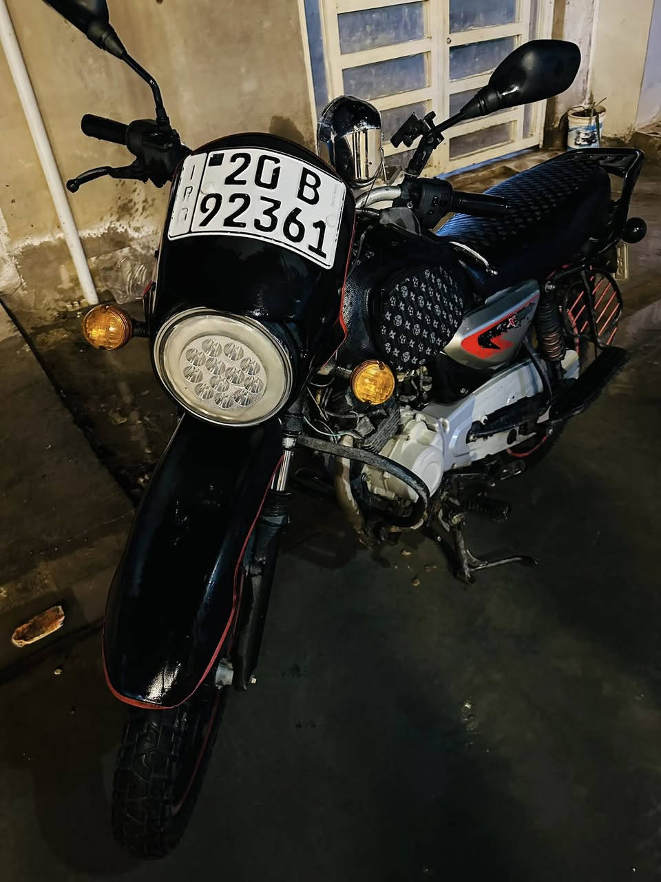 لبيع بوكسر 21جبلي اتصل ***********
