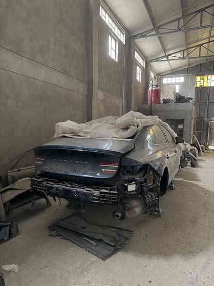 متوفر جميع قطع غيار جنيسس

***********
