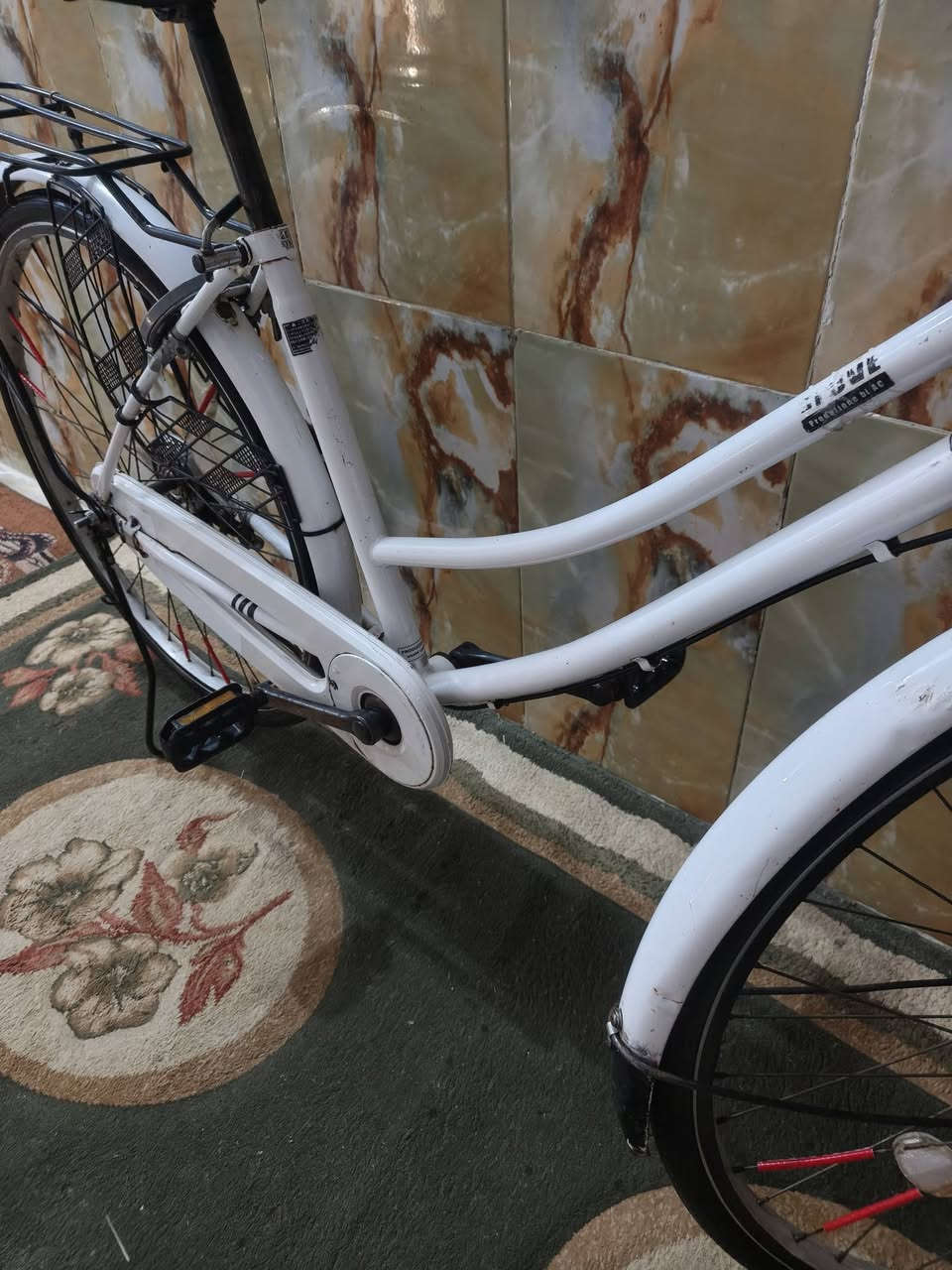 لـلـبـيع. 🤍🕊
بايسكل شرڪـه گلـوف 
مـديـل 2017 حاويه 
نـضـافـه شـوفـت عـيـنك 
سعره 80 قفل 🔓 
مـڪـانـي گـࢪبـلاء طويريج. 
شراي تعال خاص وبـيگ خير ودلل. 💜


**إذا كنت صاحب هذا الإعلان وتريد حذفه لأي سبب، رجاءا أرسل رسالة إلى الدعم الفني**