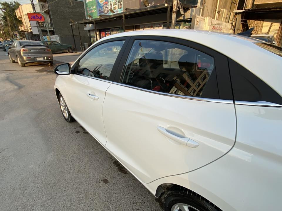 السلام عليكم
شانجان السفن L7 للبيع 
 ⁃ شانجان L7 
 ⁃ محرك 1500 اقتصادي
 ⁃ موديل: 2025
 ⁃ مكفولة .
 ⁃ ما تزال السيارة داخل الضمان، 6 سنوات 
شركة البخيت.
 ⁃ كل شيء بيها شغّال، ما بيها أي نقص.
 ⁃ شاشة، كامرة، حساسات.
 ⁃ مفتاح عدد 2 
 ⁃ رقم بغداد، باسمي. حره
 ⁃ مكان السيارة: بغداد الدورة
ماشية 16 الف زيرو 
 ⁃ السعر: 105$ يعني دفتر و5 ورقات
 ⁃ رقم الهاتف ***********
