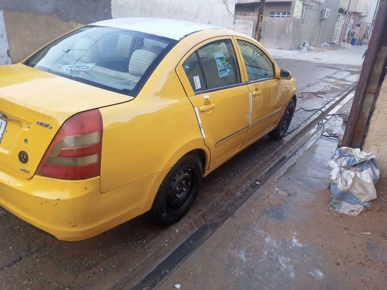 مستعجل ع بيعتهه عندي ظرف وريد ابيع التفاصيل تحويل مباشر  اكثر تصل ع الرقم *********** الخاص مفتوح  
السلام عليكم شيري اي فايف موديل 2012 كير عادي 
البيع كير مكينه بستم سيفيا خير من الله 
السعر 38 وبيهه مجال الشراي مكاني بغداد مدينه الصدر الحميديه
