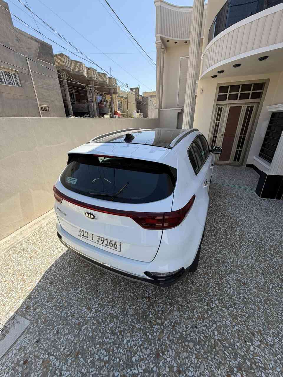 السلام عليكم
سبورتج فووووول مواصفات الجي تي لاين 
2019 شكل ال2020
جنطة كهرباء + سايد بريك بصمه + لايت زنون + داخل لونين + داخل انارة ابيض 
بيها كل المواصفات الي موجودة بالجي تي لاين مثل ما موضح بالصور 
كفاله عامه بيها فقط باردين بالجانب الأيسر صغار وموجود سونار مرفق بالصور 
السعر 194 وبيها مجال 
مكاني بغداد / المحمودية 

للاستفسار ***********
