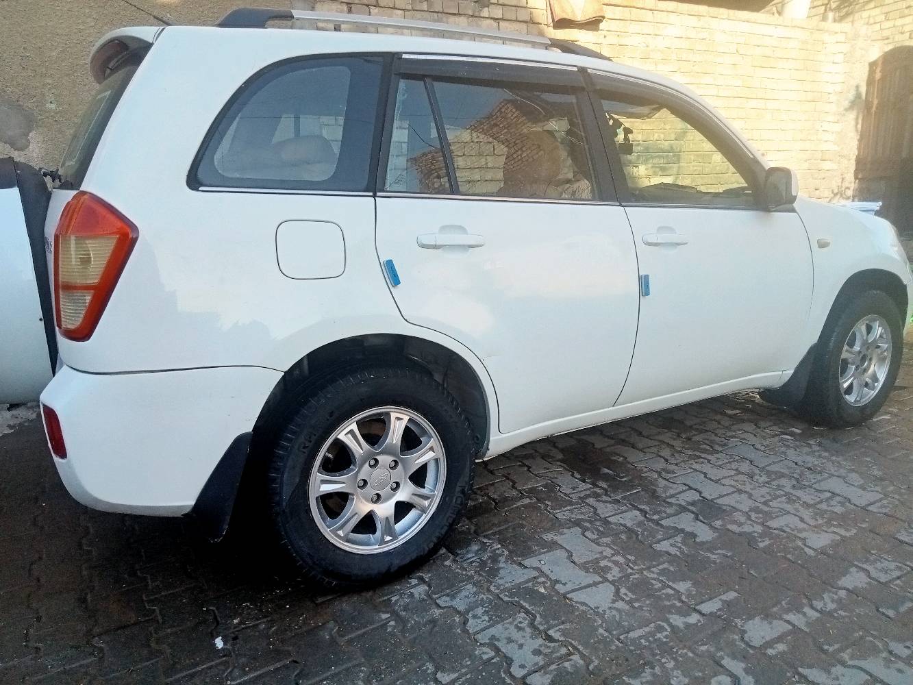 السلام عليكم. تيكو  موديل ٢٠١٤ كفاله كير ومحرك ستندر سياره جاهزه كلشي شغال بيها تدفئه وتبريد تخم تاير نظيف بيها صبغ بسيط جاملغ امامي والخلفي  رقم صاحب السياره***********
