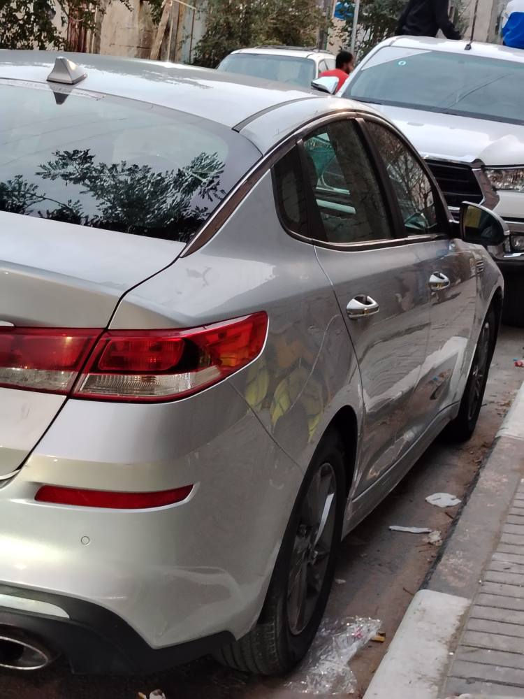 سلام عليكم 
اوبتيما 2020 معوقين ذي قار وكاله بشهر ٨ تصير حره وارد امريكي سلفري سياره جديده ماشيه ٩٠ فقط
الحادث باب نفس اللون مبدل وبنيد  والباقي كفاله
سياره منتسب ما متعوبه
كامره دواره شاشه تحديد مسار مانع انزلاق
محرك كير تبريد سياره جاهزه
 مكان السياره بصره
سعر مناسب 128
للاستفسار *********** البصرة, العراق
