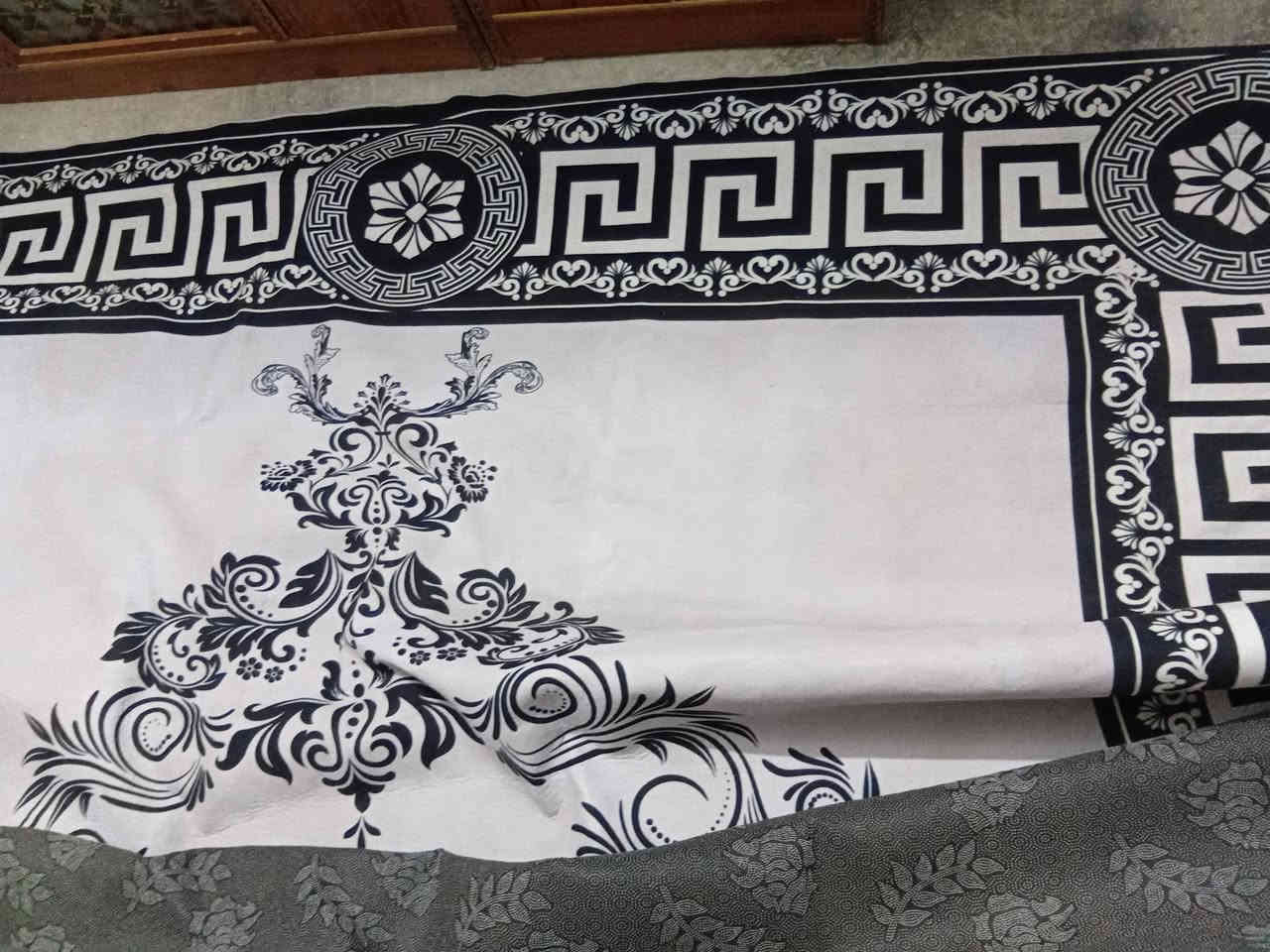 من رخصة الادمن زوالي مستخدم ايام قليله قياس 3×4 السعر القطعه 25  عربانه نضيفه  تحكم يدوي بس متروكه نقص بطاريه السعر 125 للتواصل على الخاص ماسنجر او الرقام واتساب فقط *********** /***********
