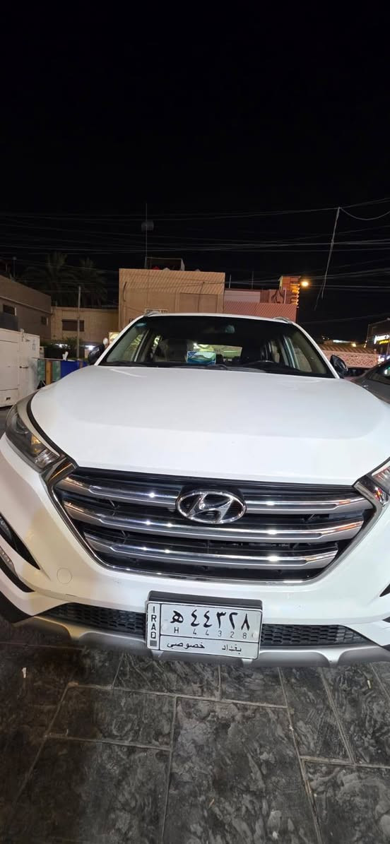 ١/هيونداي توكسان موديل 2018 🚗
٢/رقم بغداد (باسمي) 
٣/ماشيه 196الف
 مواصفاته 
مري شفط 
حساس خلفي 
شاشه ابل كار بلي 
بصمه تشغيل عن بعد 
ويل كب نيكل 18
ملاحظات : بيه بارد جاملغ امامي وبيه صبغ بالبنيد اثر تقشير والجاملغ الخلفي عكس السائق بي ضرب ومصبوغه 
مع تبديل بالدعاميه الاماميه 
السعر 152 وبيه مجال بسيط 
مكان السياره بغداد الحريه
***********
