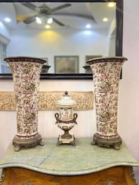 مجموعة انتيكات متفاوتة الاسعار  للطلب و الاستفسار يرجى مراسلة الصفحة أ...