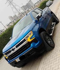 سلفرادو Z71 • ٥٣٠٠ V8 • ١٨ ألف كم