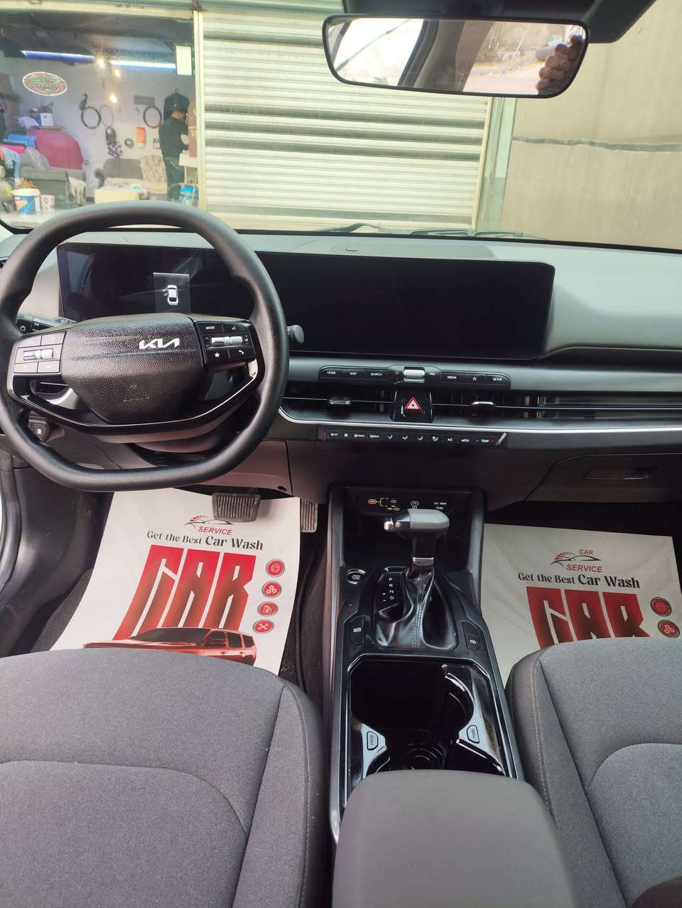 السلام وعليكم فورتي كي فور موديل 25  لون ابيض رقم اربيل بأسم شركة تريد تحويل تريد وكالة حاضرين مواصفات الاعتيادية المعروفة تحكمات جهتين مانع انزلاق تحديد مسار سياقة ذاتية توقف ذاتي رادارات السعر 173وبيهة مجال عنوان شارع فلسطين موبايل ***********
