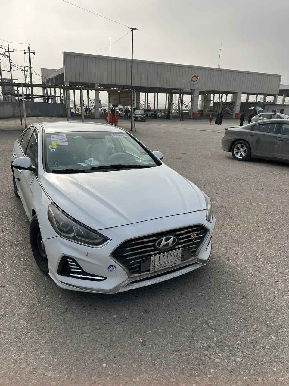 سوناتا 2018 سيارة وارد اميركي    سيارة نضيفة و حلوة. مواصفاتها معروفة. رقم مثنئ مشروع وطني الرقم النكليزي. باسمي  مكينة وكير خير من الله ترايك وان ماتريد  غرفة جديدة من تلبيسة كشنات من دوشمة   دبل ارضية   تخم تار وتخم ويل ويلكب كلهن جدد  سيارة متعوب عليها.  صور الحادث موجودة السعر 135 وبيها مجال شي قليل  العنوان البصرة المطيحة قرب سيد عدنان  الرقم ***********
***********
