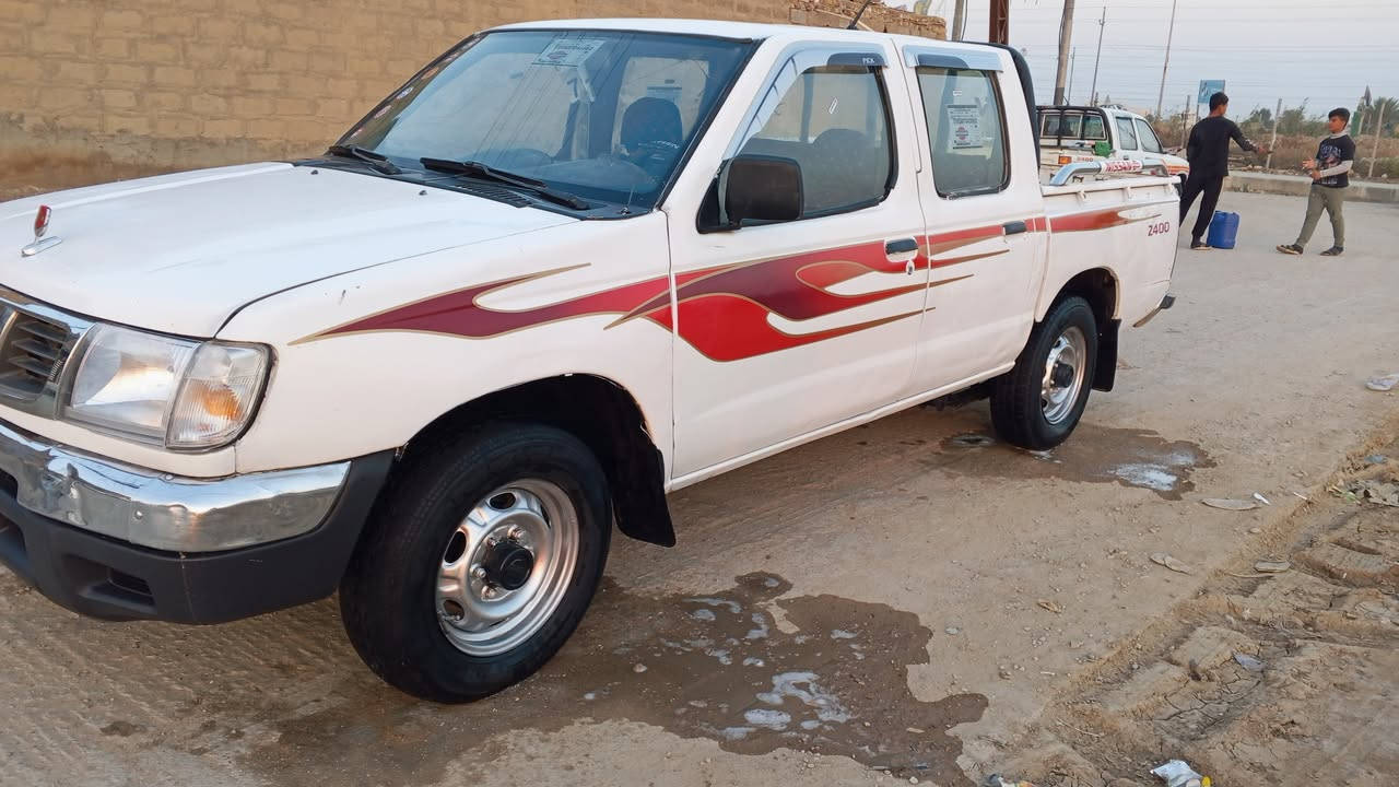 للبيع بيكم نيسان موديل 2003 مزاد وزارة الداخليه محرك كير حداديه كهربيات كله جاهزه سعره 52ورقة وبيه مجال مكان ناصريه الرفاعي مكلف بلنشر ***********
