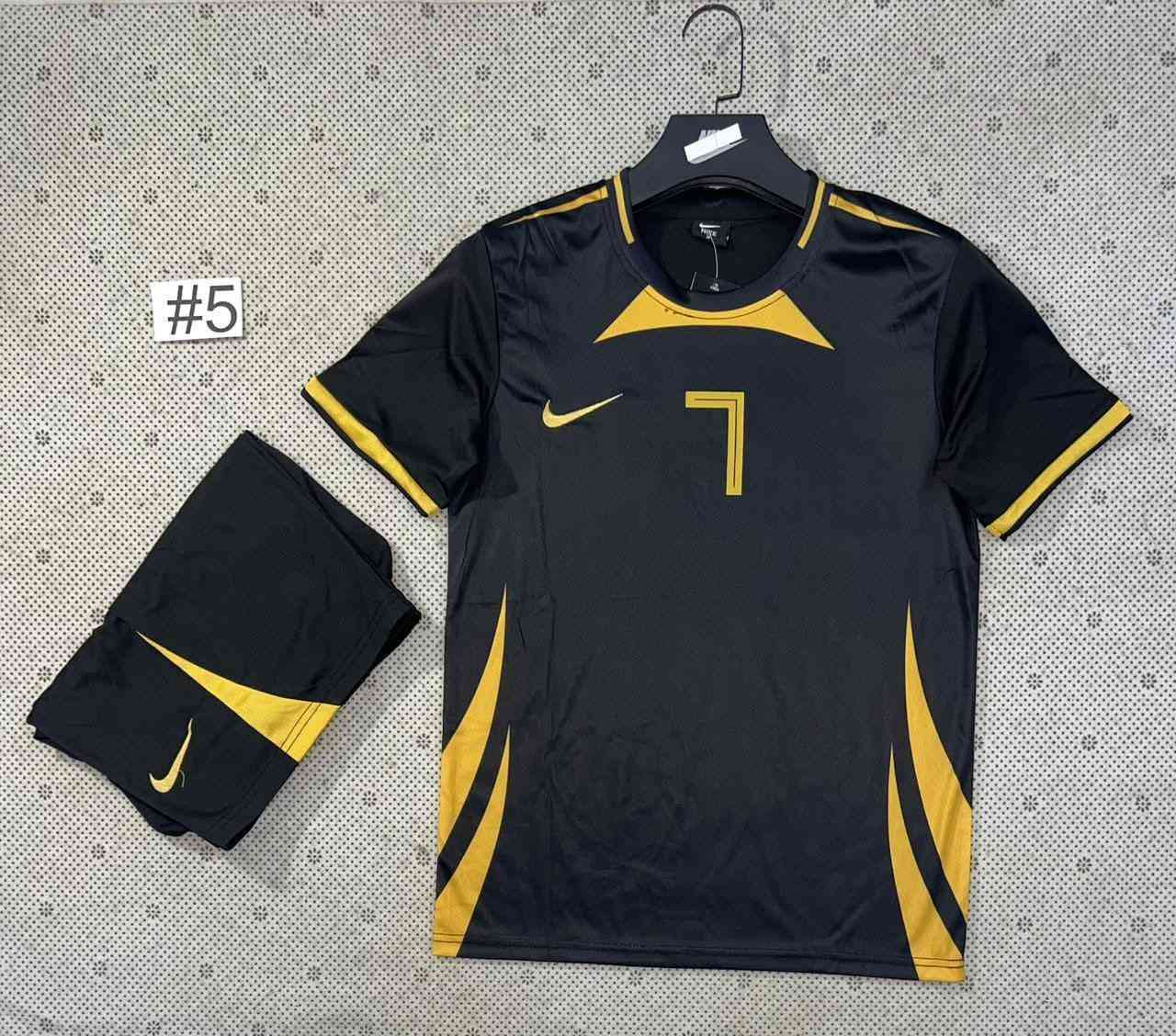 دريس وشورت رجالي شبابي ماركه درجه اولى شرط الفحص
سعر 12 قطعه 70

سعر 24 قطعه 140

سعر 6 قطع 35

سعر 8 قطع 50

توصيل موجود جميع المحافظات

للحجز خاص او واتساب ***********
