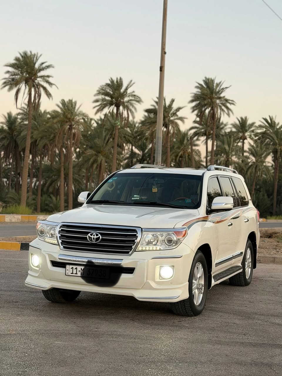 السلام عليكم  الاندكروز موديل 2015    فول موصفات  اربع كامرات حساس امامي  خلفي   رقم بغداد انكليزي بأسمي  السياره كفاله عامه  سعرها 360 وبيها مجال 
***********
