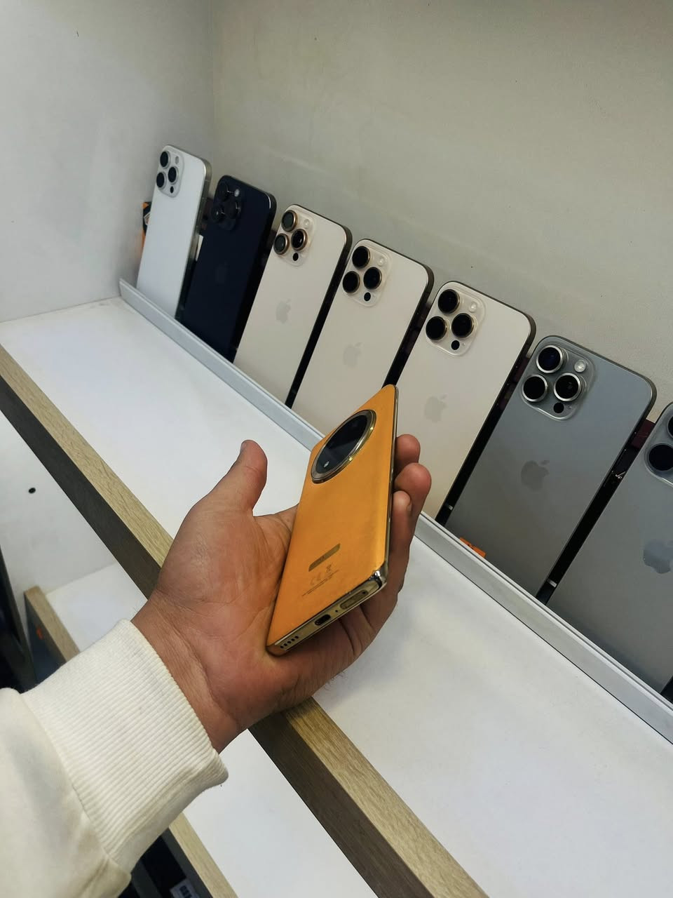 HONOR X9C
ذكره 256وعشوائيه 12

جهاز نضيف فول تفاصيل اكثر الأمير للموبايل فلكه حبيب رعاش رسلونه او تصل ع ***********
