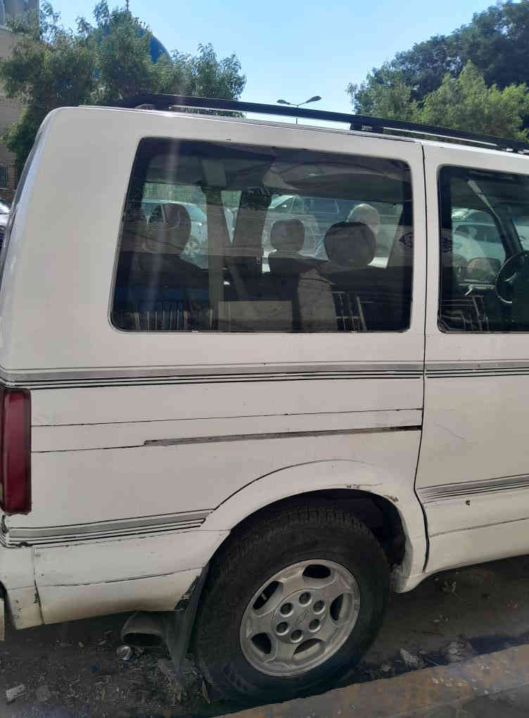 سلام عليكم سياره للبيع شوفر ليت فن استرو موديل ٢٠٠٣ تبريد قطعتين الكمبريسر عاطل محرك ٣٥٠ كير ٧٠٠ هزه جديده رقم نكليزي50$ وبيه مجال جديد***********
