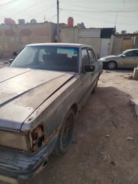 ١٩٨٢ • محرك ٢.٥ • وكالة عامة