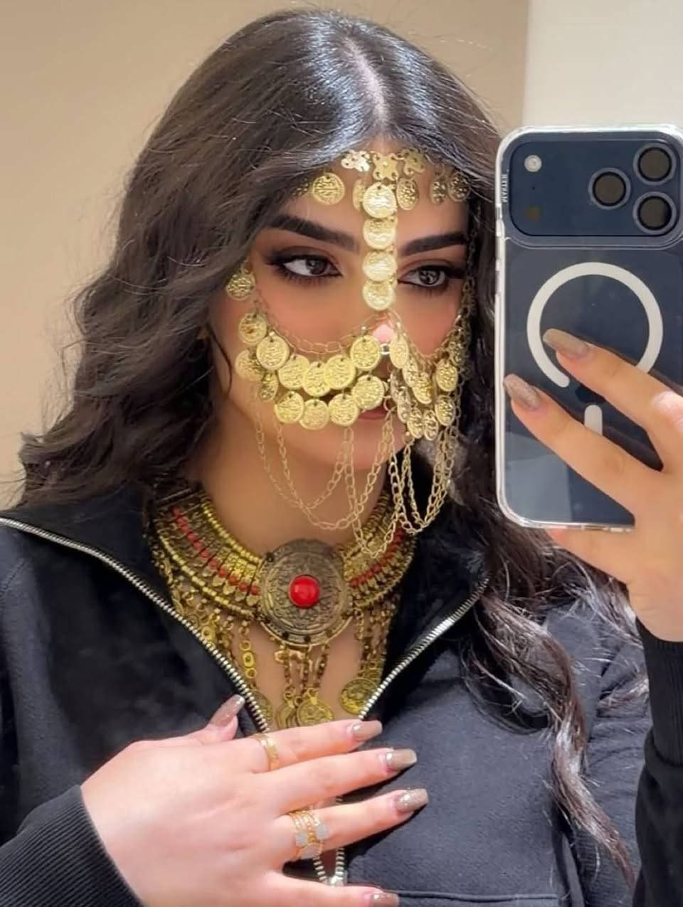 البركع توفرر بدزاين ررعة مختلف ❤️

بركع بإطلالة عراقية تراثية تخطف الأنظار ✨
فخامة الماضي بلمسة عصرية… قطعة مستوحاة من التراث العراقي الأصيل، تعطيك حضور ملكي وأناقة مختلفة بكل مناسبة.

🪙🪙تفاصيل العملات الذهبية تعكس جمال التراث وتخلي إطلالتك مميزة وما تتكرر.

فخامة × أنوثة × حضور ما يتكرر 💛
مناسبة للأعراس 👰🏻‍♀️ وجلسات التصوير 📸 والسهرات الملكية ✨
🚘يوجد خدمة توصيل لجميع محافظات العراق


**إذا كنت صاحب هذا الإعلان وتريد حذفه لأي سبب، رجاءا أرسل رسالة إلى الدعم الفني**